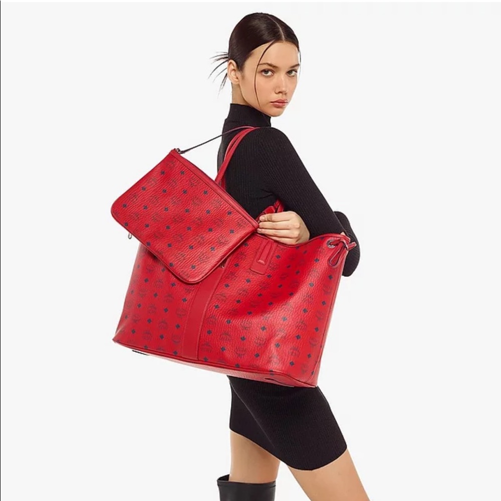 MCM Reversible Liz Shopper in Visetos